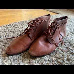 Leather boho tuxedo shoes